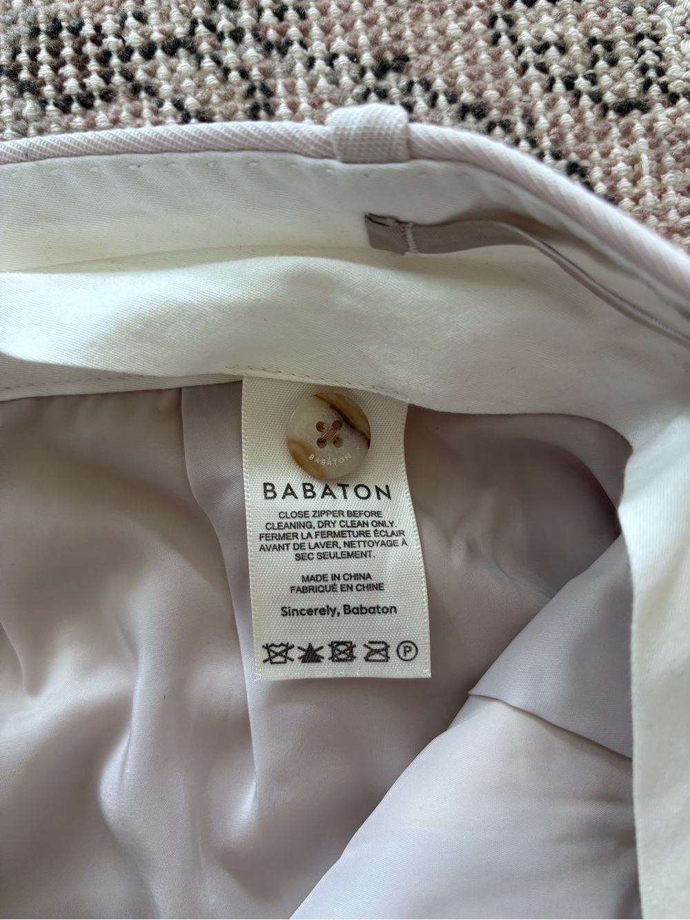 Babaton Aritzia Vogue pants pleated beige cream 8 - Picture 4 of 8
